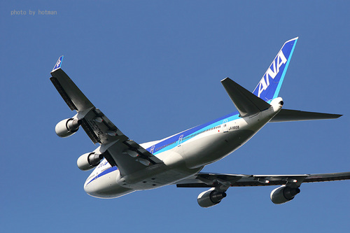 ANA B747-400
